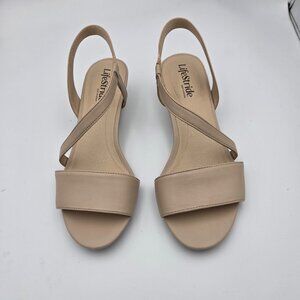 LifeStride 8M Slingback Sandal w/Back Strap & 1 1/2" Wedge Heel.